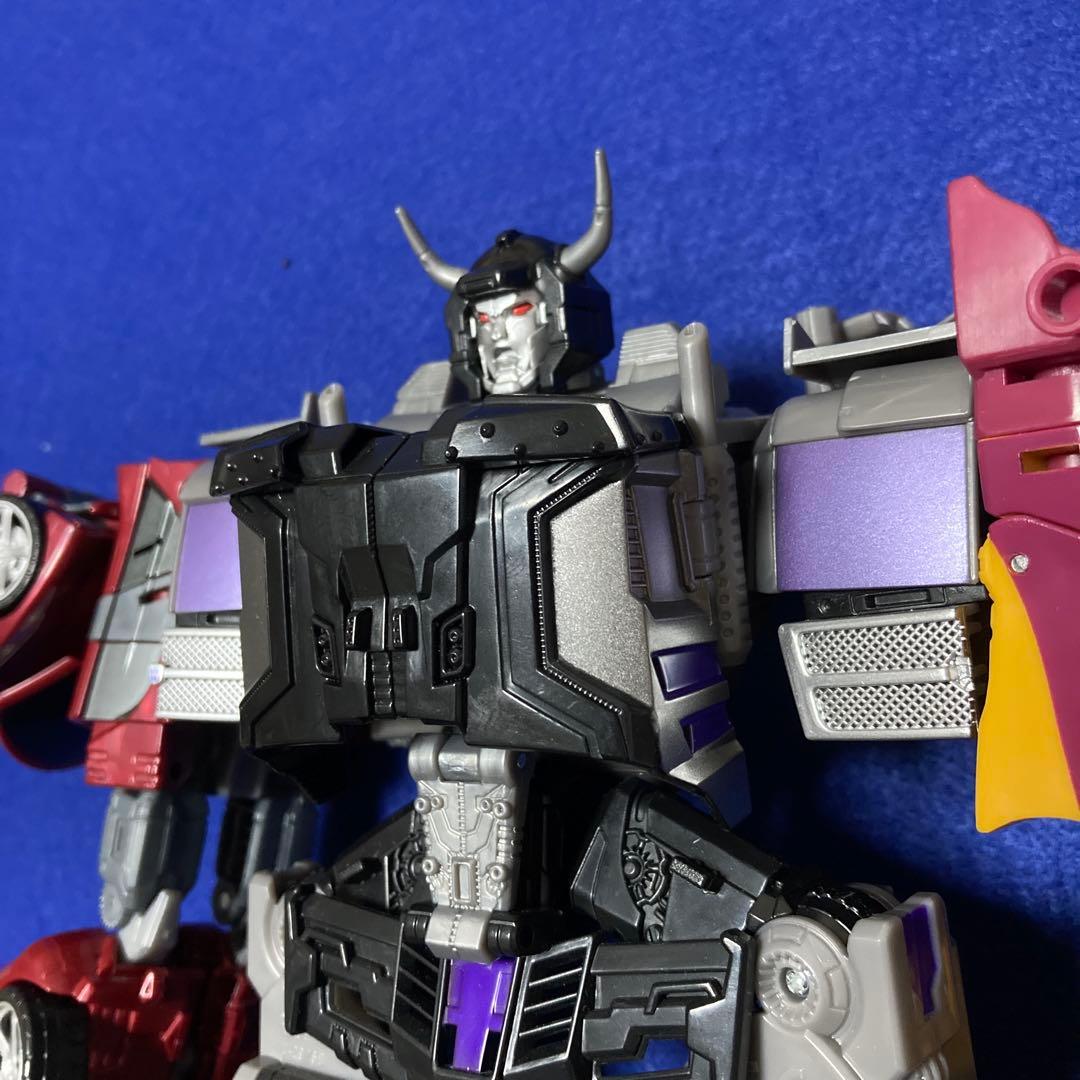 メナゾール　トランスフォーマー　ユナイトウォーリアーズ　スタントロン