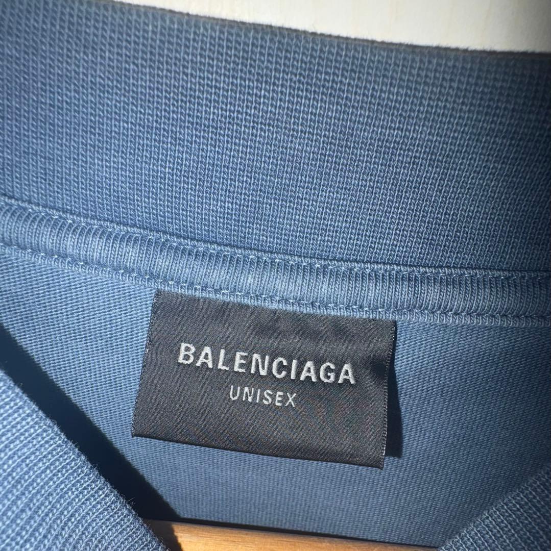 バレンシアガ　ユーズド加工ロゴTシャツ
