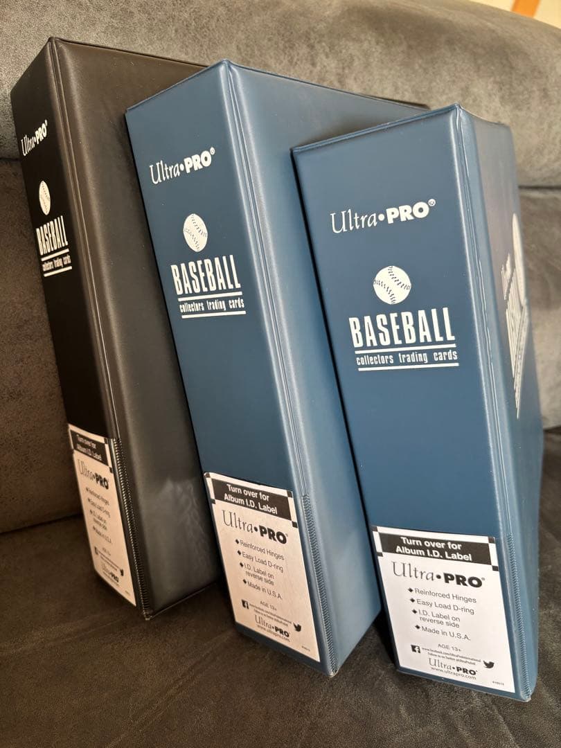 Ultra PRO べースボール　トレーディングカードバインダー