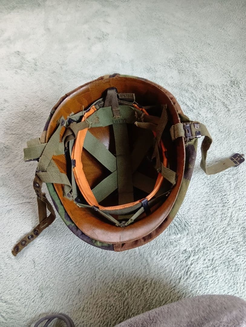 ベトナム戦　米軍ヘルメット　本物