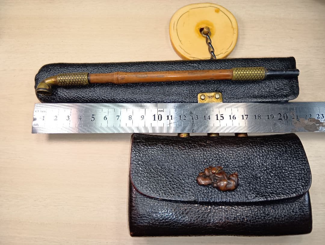 煙草入／猫前金具／美品根付／真鍮煙管