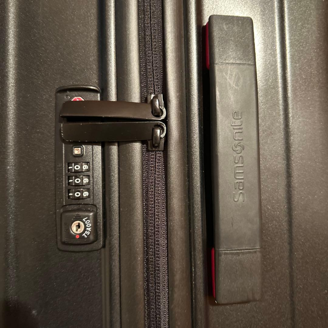 SAMSONITE ブラックキャリーケース　97L