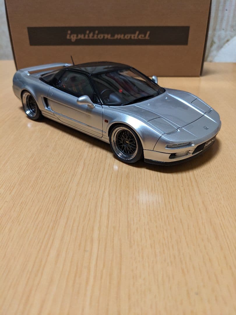 イグニッションモデル1/18　ホンダNSX(NA1)