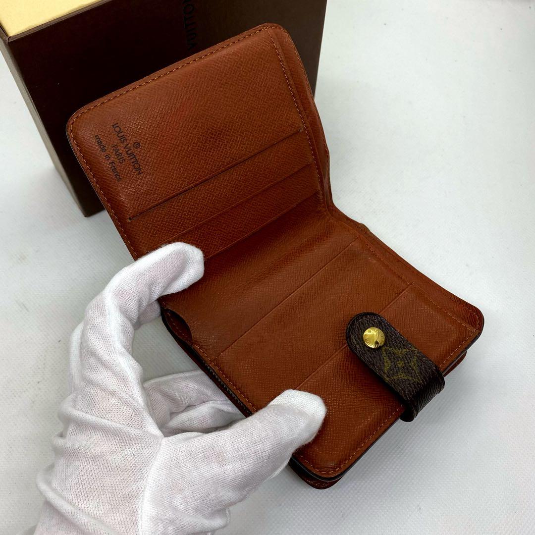 ❤️美品❤️定価の半額以下‼️赤字価格‼️LV❤️モノグラム❤️二つ折り財布❤️コンパクト