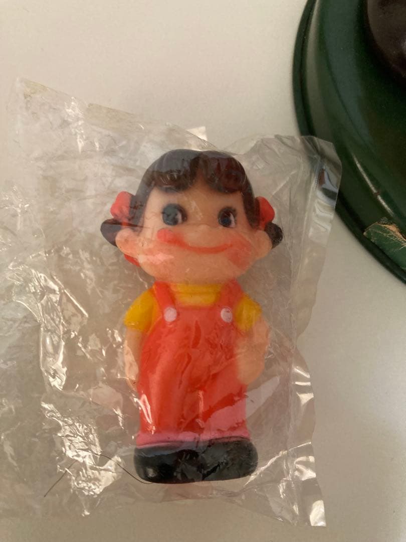 レトロ不二家ペコちゃんブリキ台首振り人形ソフビミニ人形セット