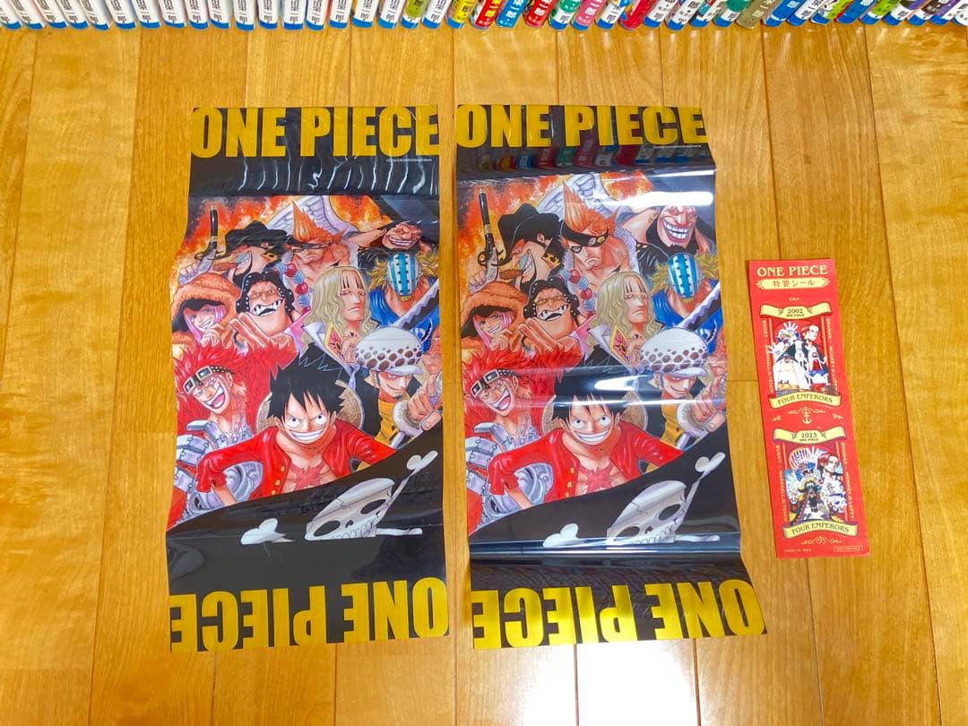 ONE PIECE110巻まで＋関連本10冊＋Bookカバー2個、シール付き