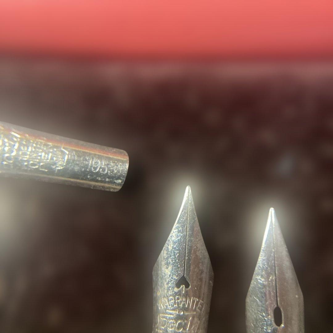 ( ´ ▽ ` )ノ18金ニブとか昔の万年筆なんだけど 書けるか分からないなぁ〜