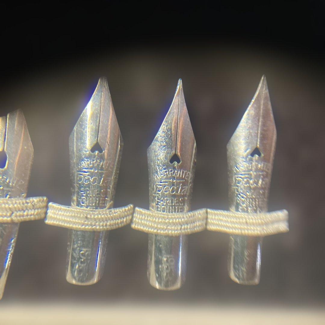 ( ´ ▽ ` )ノ18金ニブとか昔の万年筆なんだけど 書けるか分からないなぁ〜