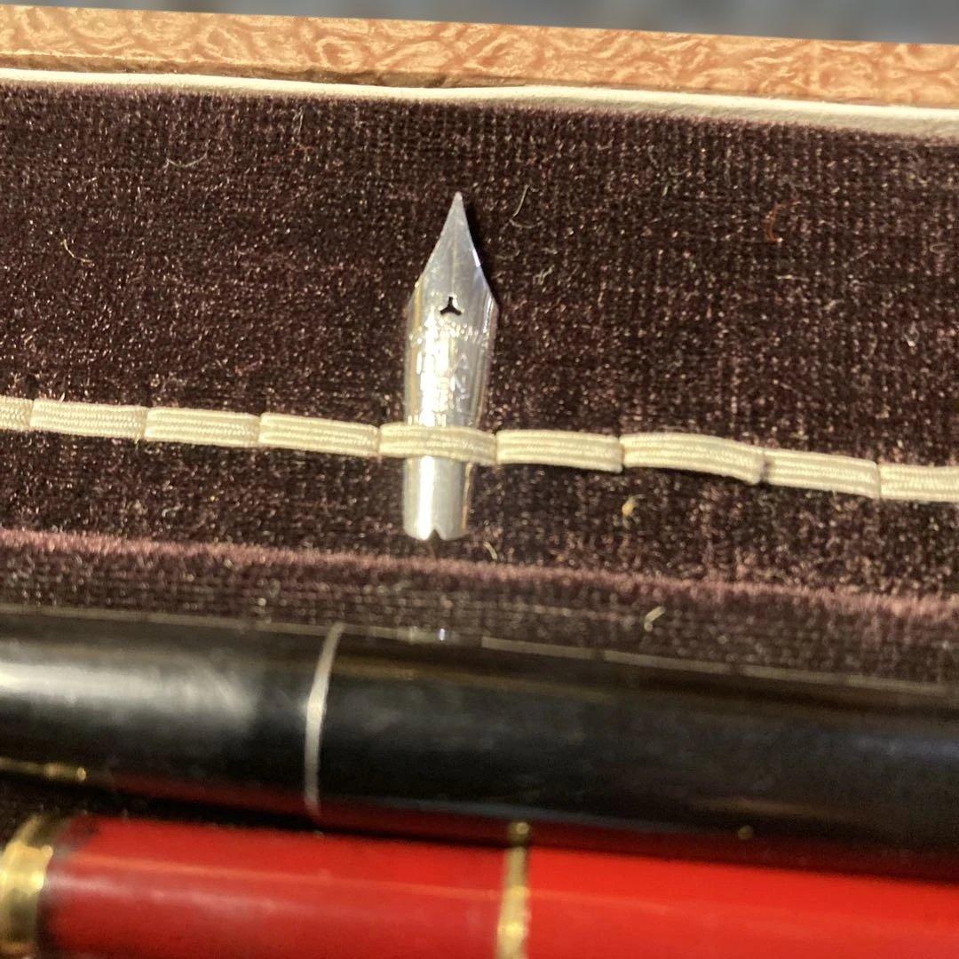 ( ´ ▽ ` )ノ18金ニブとか昔の万年筆なんだけど 書けるか分からないなぁ〜