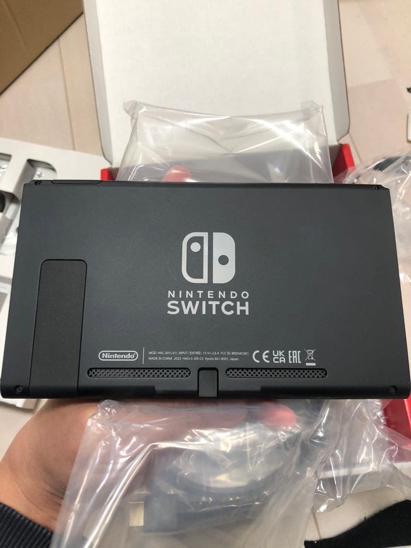 Nintendo Switch 本体美品　ホワイトJoy-Conつき