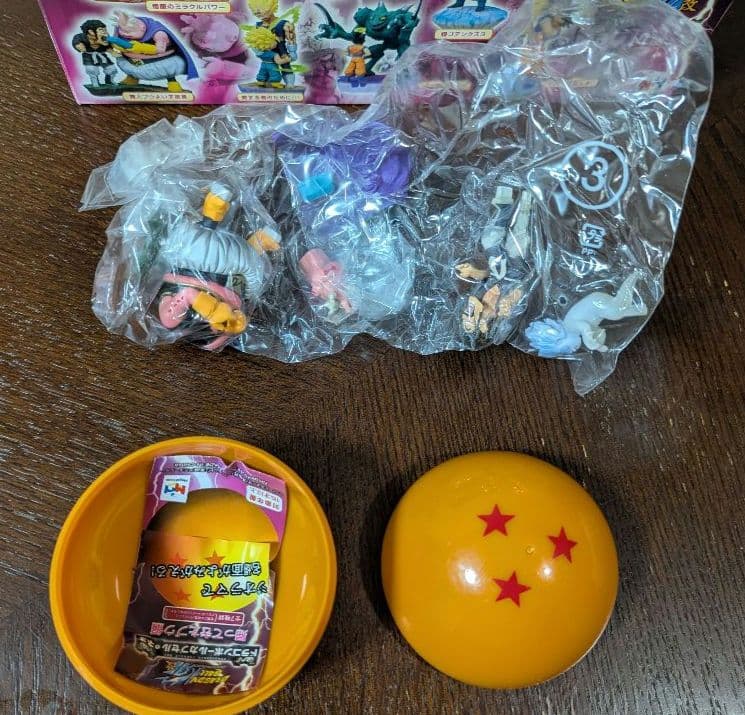 ☆中未開封☆ドラゴンボール　カプセルネオ　帰ってきたブウ編　フル彩色バージョン