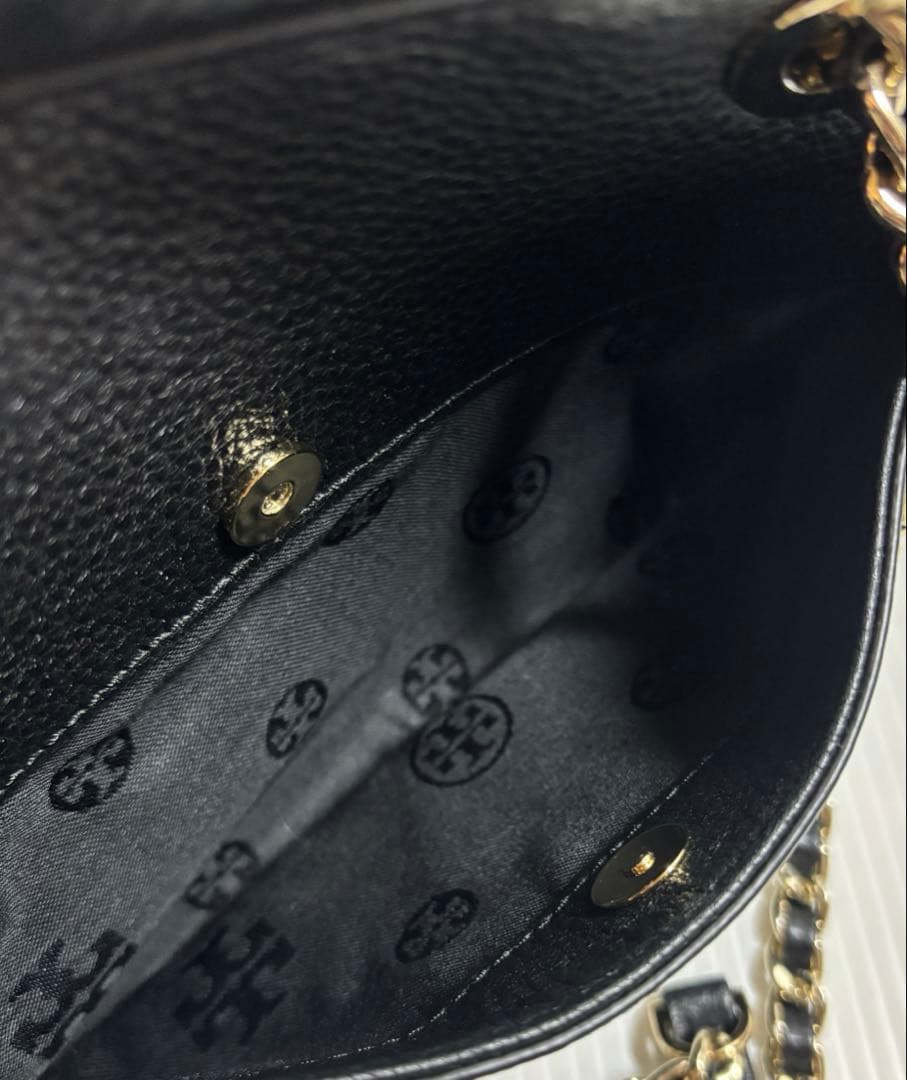 【未使用近い】トリーバーチショルダーバッグ タッセル付ポシェット 黒