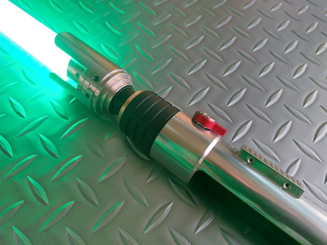 カスタムライトセーバー〈Sabine Wren Variant〉XENO3・新品