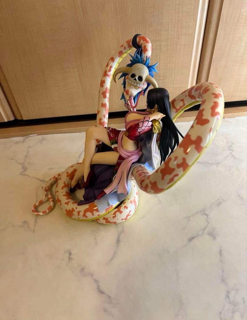 ヒ*ー様 P.O.P ボア・ハンコック フィギュア NEO-MAXIMUM 開封