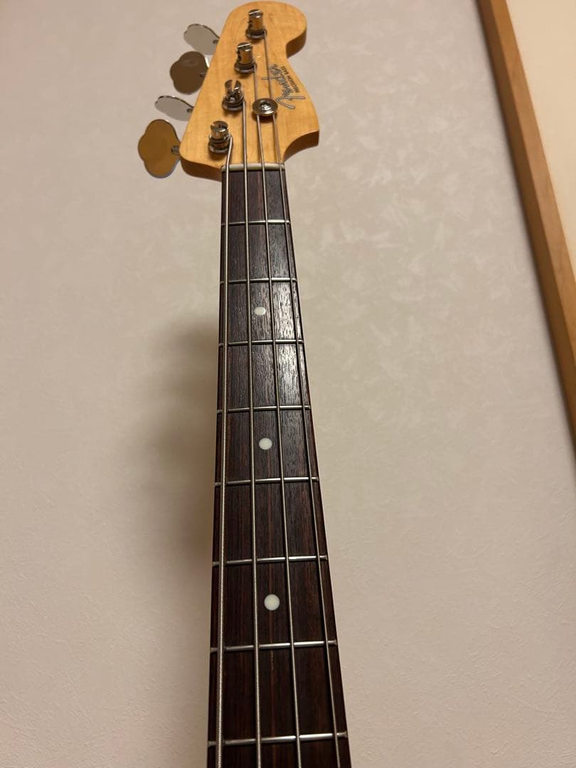 ベース Fender Precision Bass