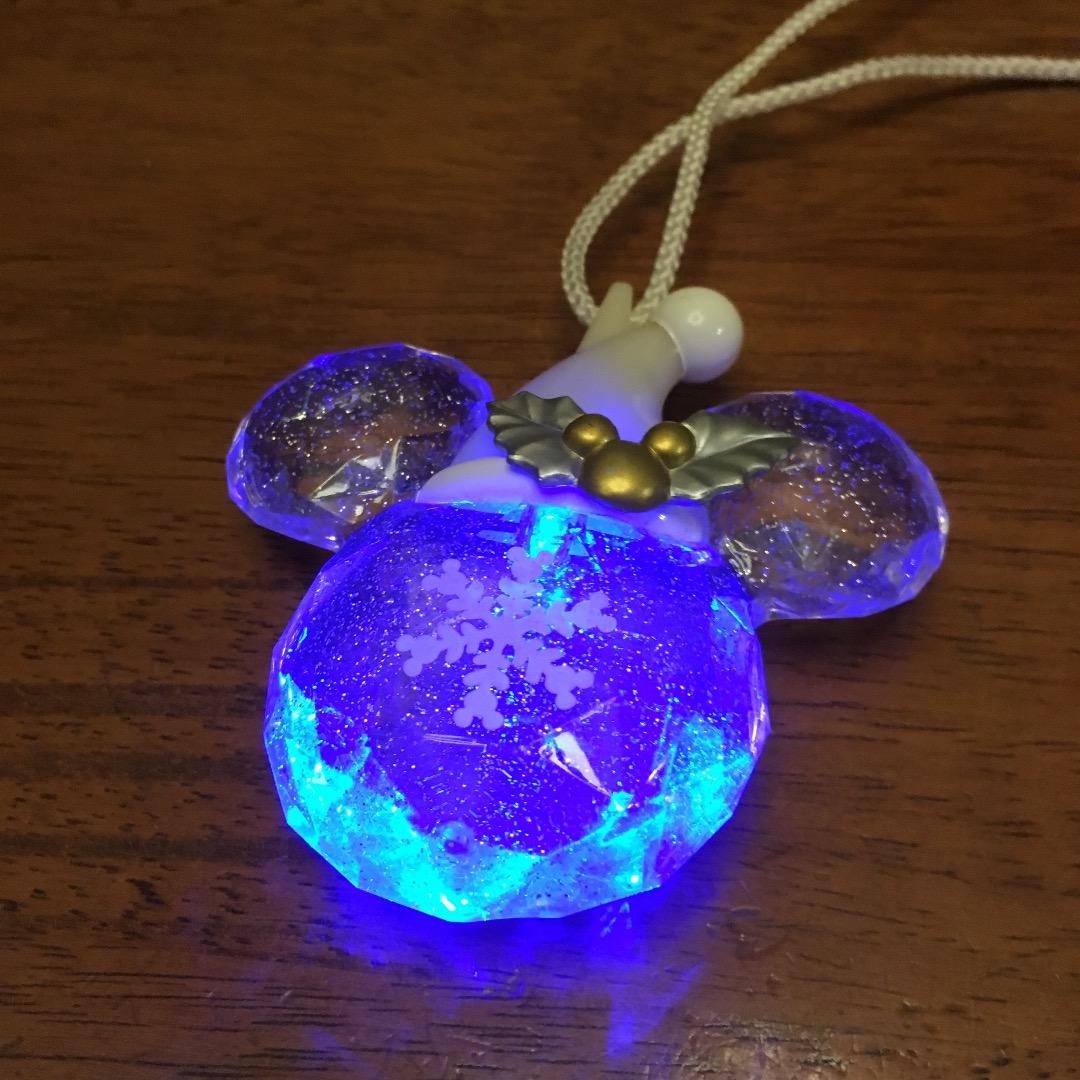 光る ペンダント ディズニー クリスマス ホワイト & ブルーライト