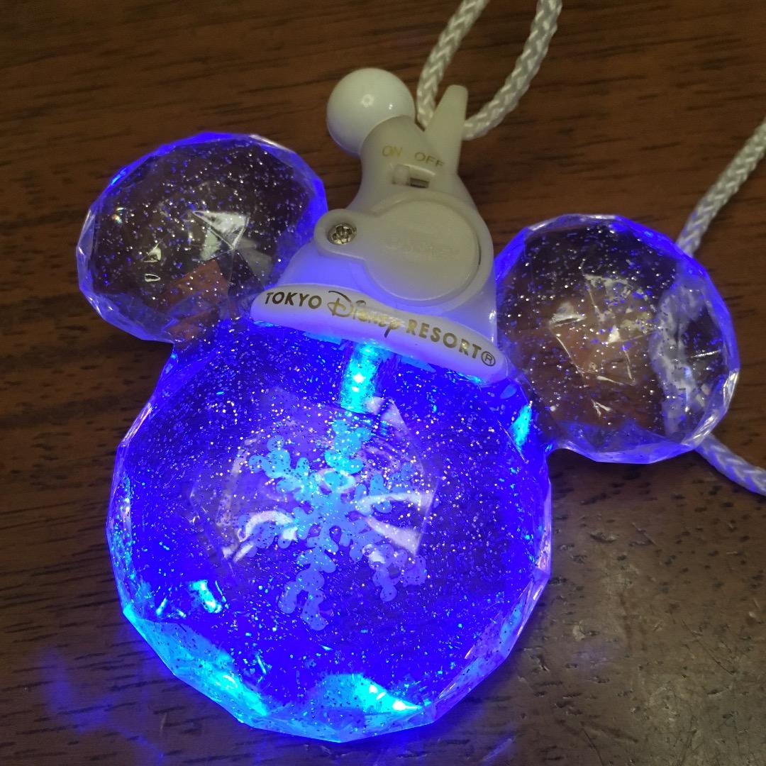 光る ペンダント ディズニー クリスマス ホワイト & ブルーライト