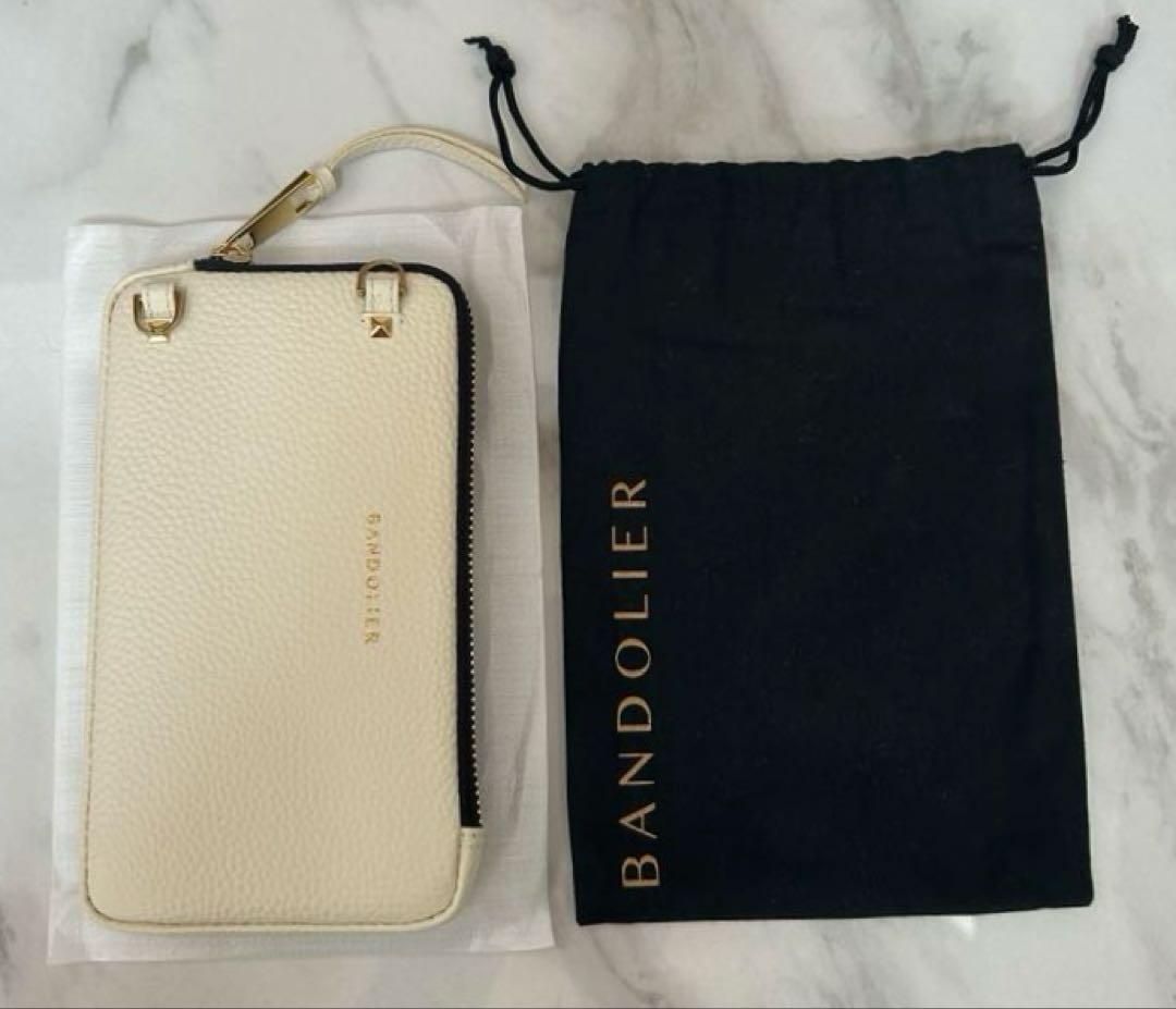 BANDOLIERバンドリヤー エキスパンデッド ホワイト ポーチ