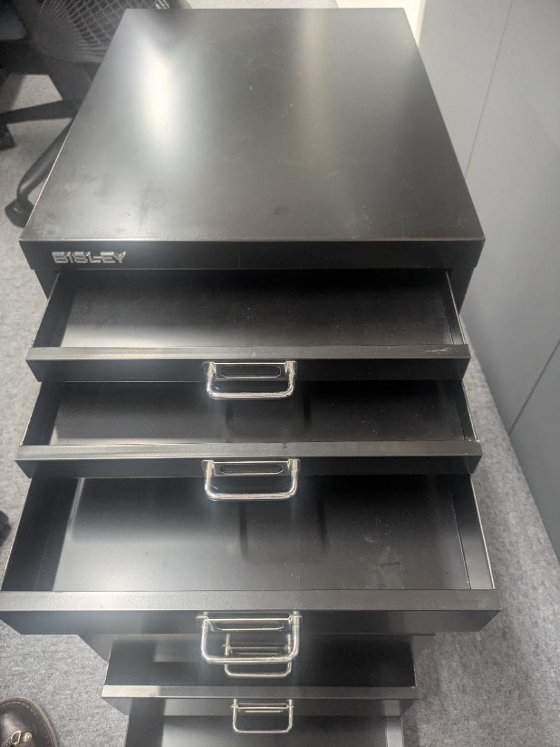 BISLEYスチールキャビネット8段BA3/8黒書類ケース