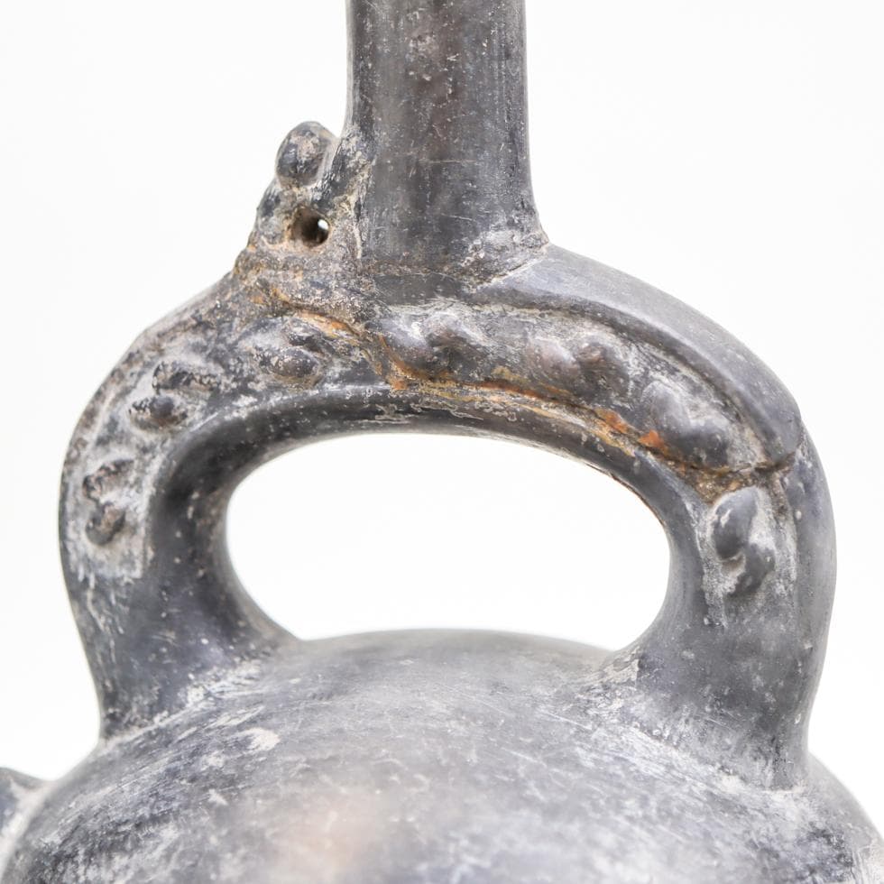 チムー文化 Chimu ペルー アンデス土器 鐙口壺