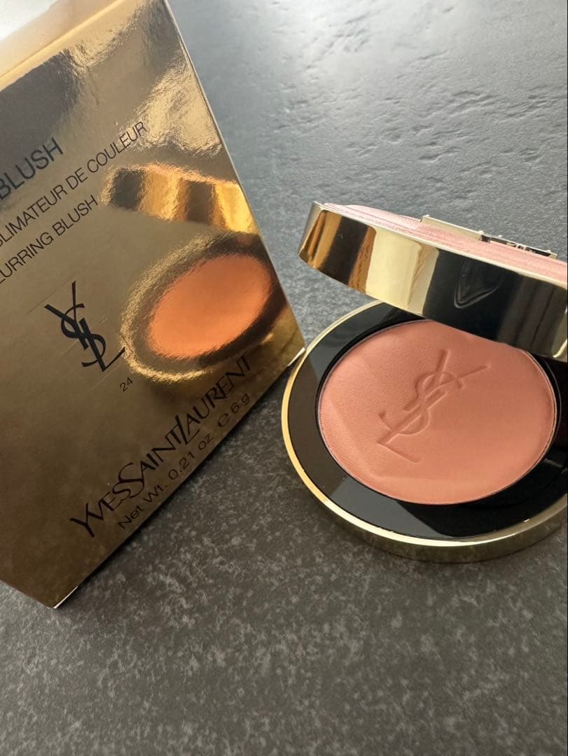 イヴ・サンローラン　メイクミーブラッシュパウダー　チーク　伊勢丹　限定