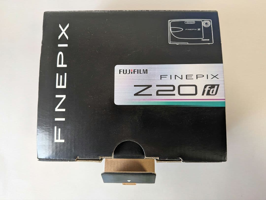 FUJIFILM FinePix Z20fd ピンク　平成レトロ　デジカメ