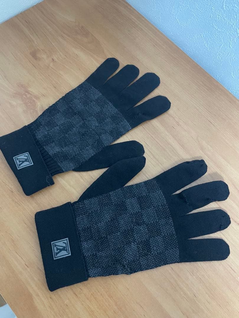 ルイヴィトン　ダミエ　黒　グレー　ブラック　手袋　グローブ　難あり　美品