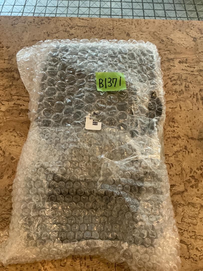 ポータブルモニター 14インチ 持ち運び袋付き 163B1371