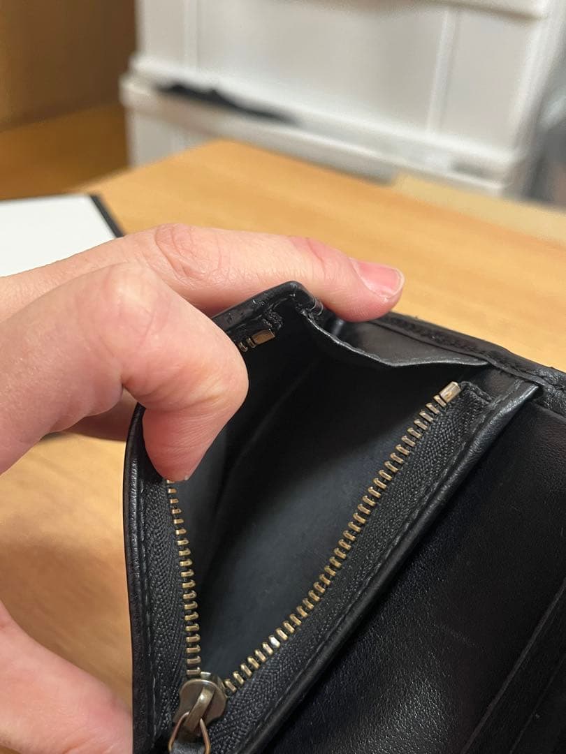 GUCCI ブラックレザー 二つ折り財布