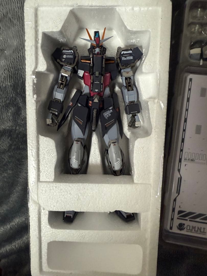 メタルビルド　ストライクノワールガンダム（オルタナティブストライクver）