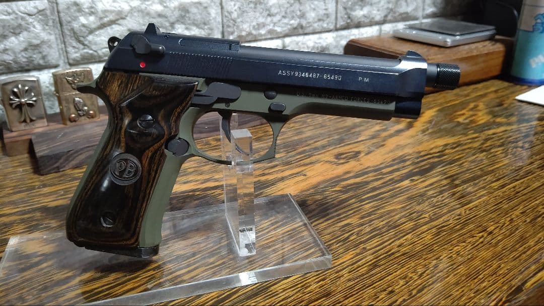 M9 ガスガン オリーブドラブ 木製グリップ