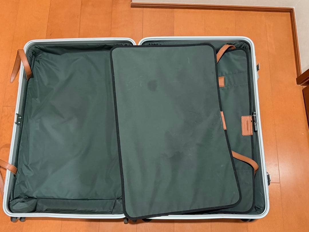 【破損あり】FPM BANK SPINNER 76 スーツケース