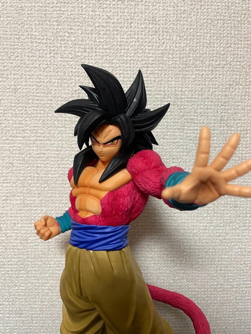 グレイテストサイヤン ゴジータ、悟空、ベジータ3体セット➕GTロゴフィギュア