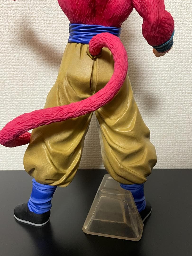 グレイテストサイヤン ゴジータ、悟空、ベジータ3体セット➕GTロゴフィギュア