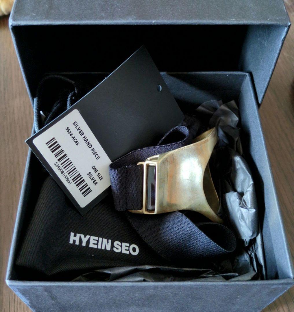 hyein seo シルバーハンドピースバングル