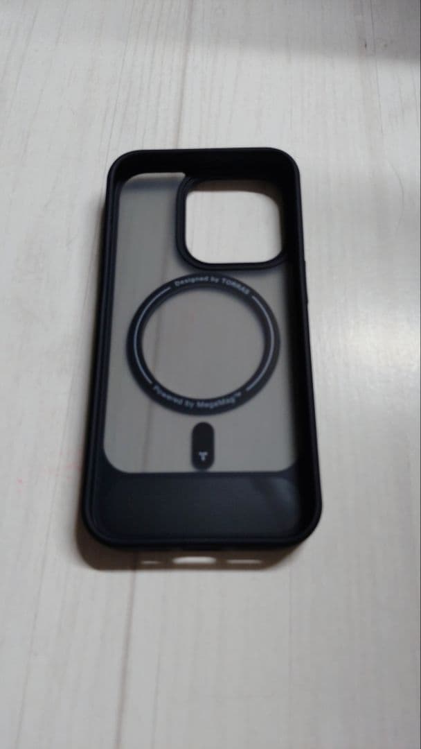 TORRAS iPhone 15 Pro 用 ケース マグネットブラック