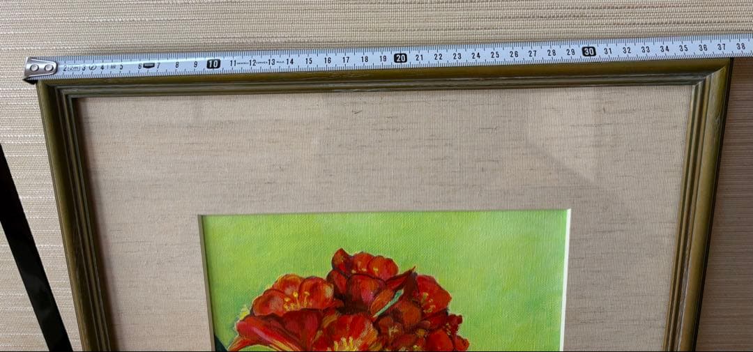 赤い花の絵画（フレーム付き）