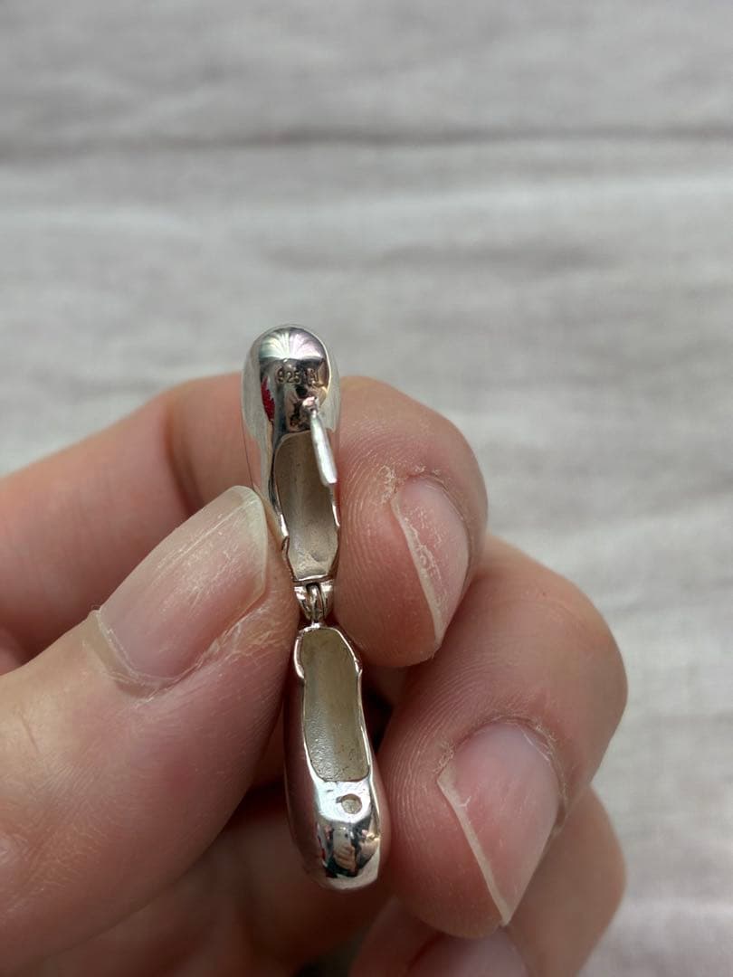 ANNIKA INEZ ハートフープピアスS