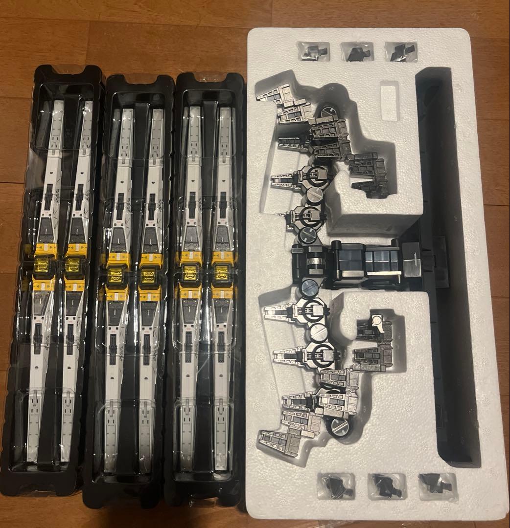 解体匠機　RX-93 Vガンダム　フィンファンネル