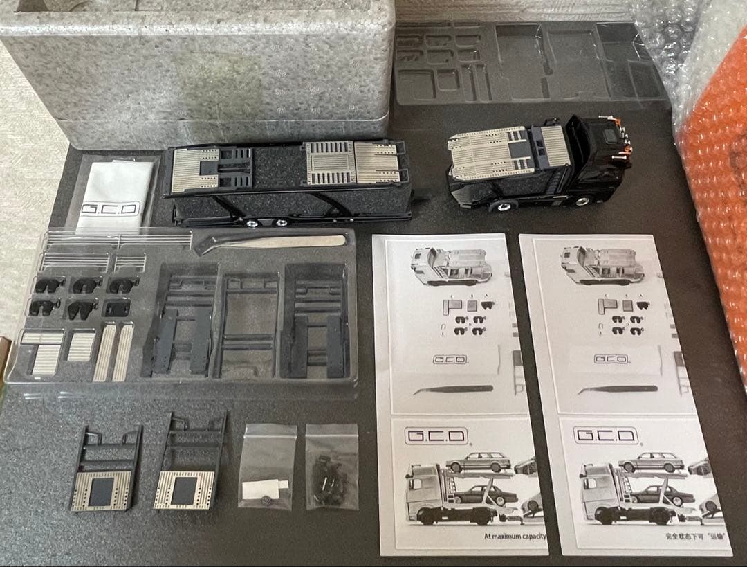 【新品同様】ゲインコープ 1/64 メルセデスベンツ アクトロス 積載車 GCD