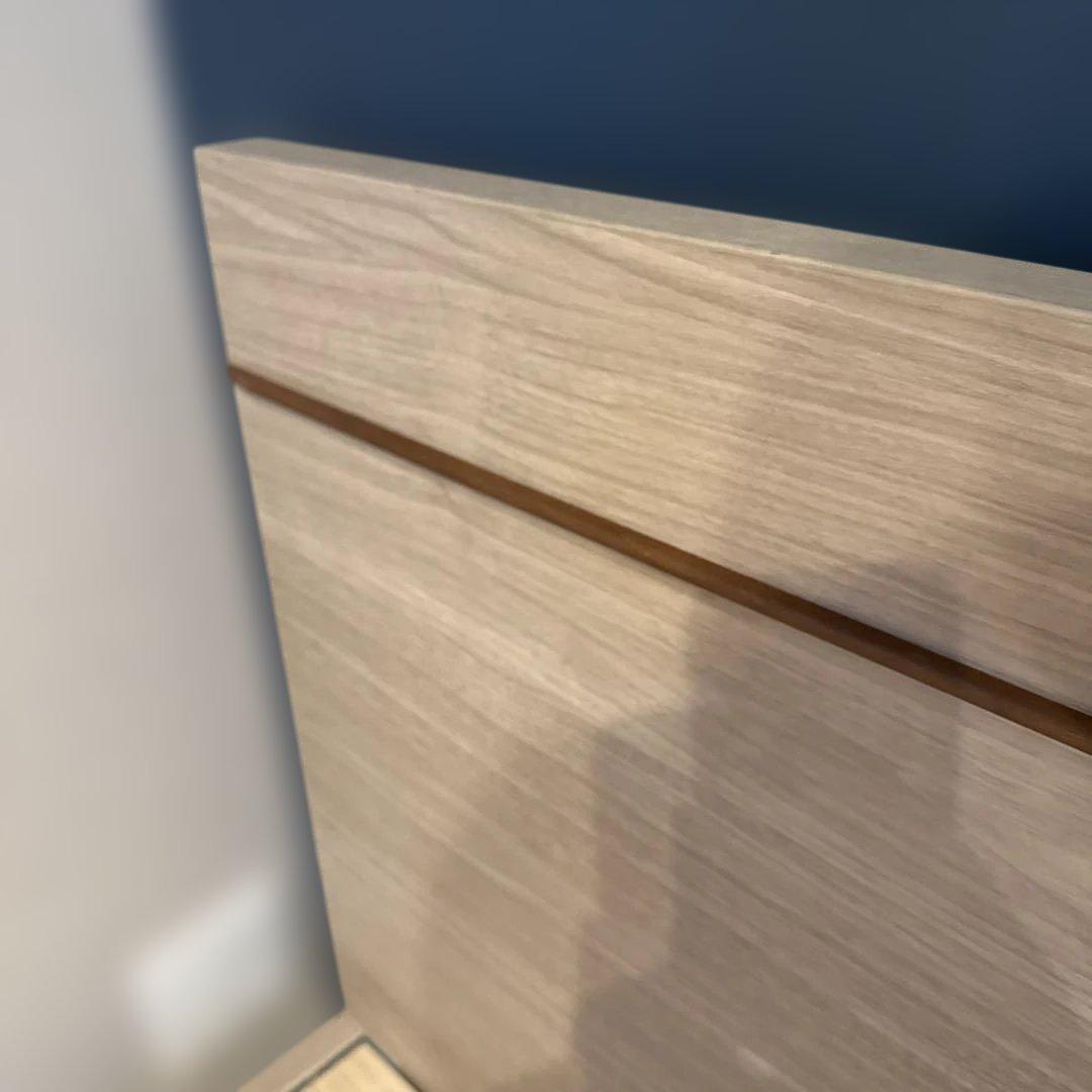 【美品】SIMONS シングル木製ベッドフレーム スラット式