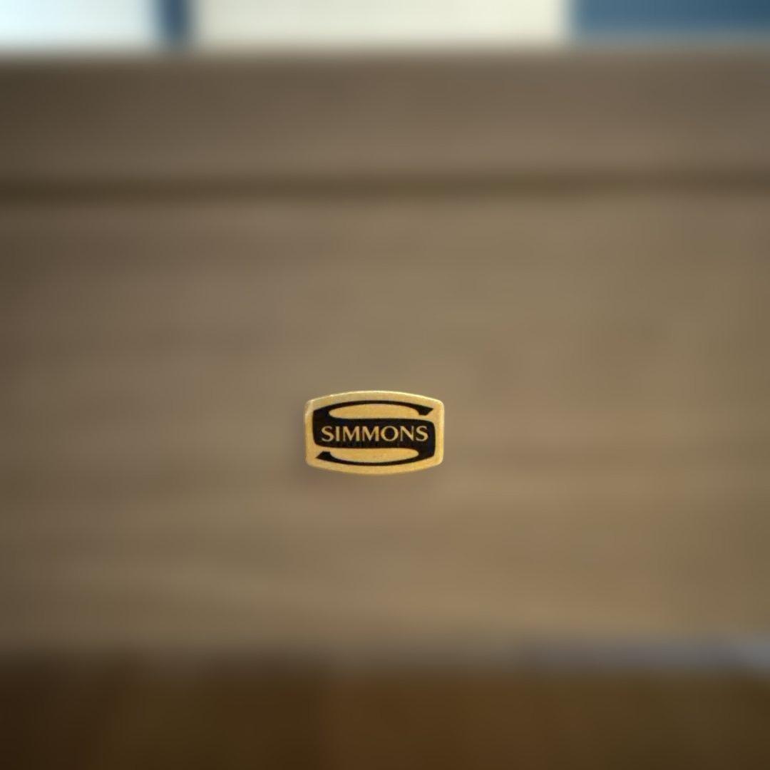 【美品】SIMONS シングル木製ベッドフレーム スラット式