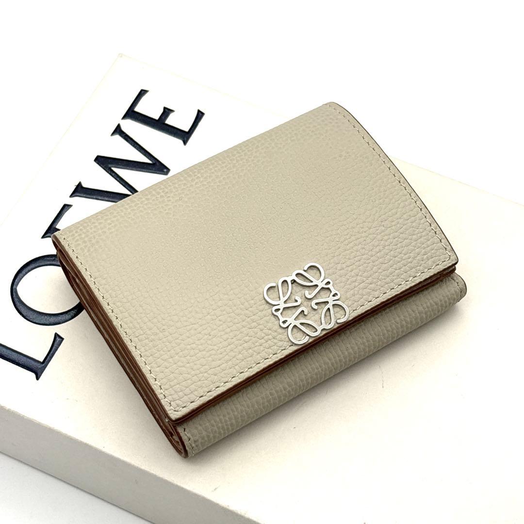 極美品◆LOEWE トライフォールドウォレット 三つ折り財布 グレージュ