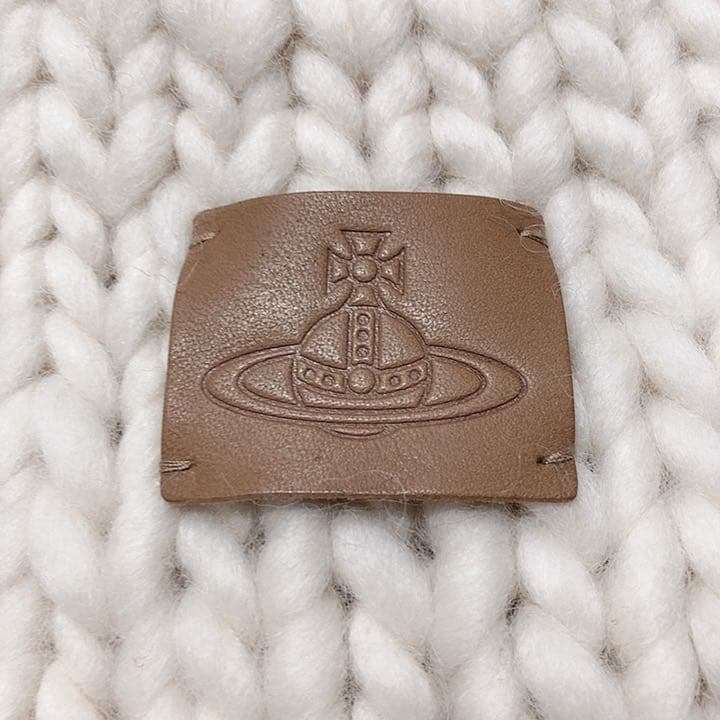 ウール100 希少Vivienne Westwood 白ニット帽