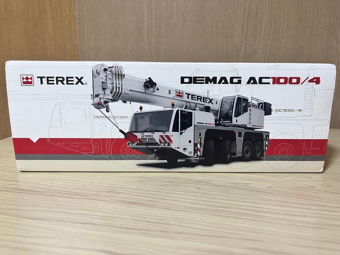 コンラート製 DEMAG クレーン 1/50 ミニチュア おまけ付き