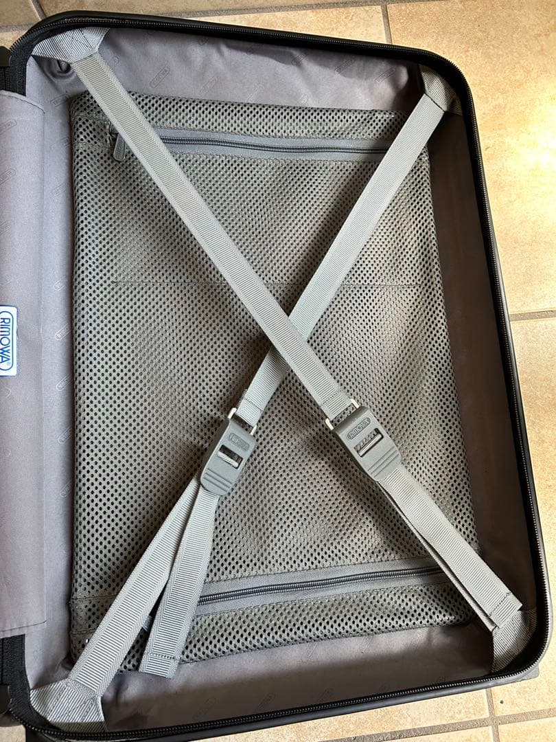 最終価格　RIMOWA ブラック キャリーケース　旅行