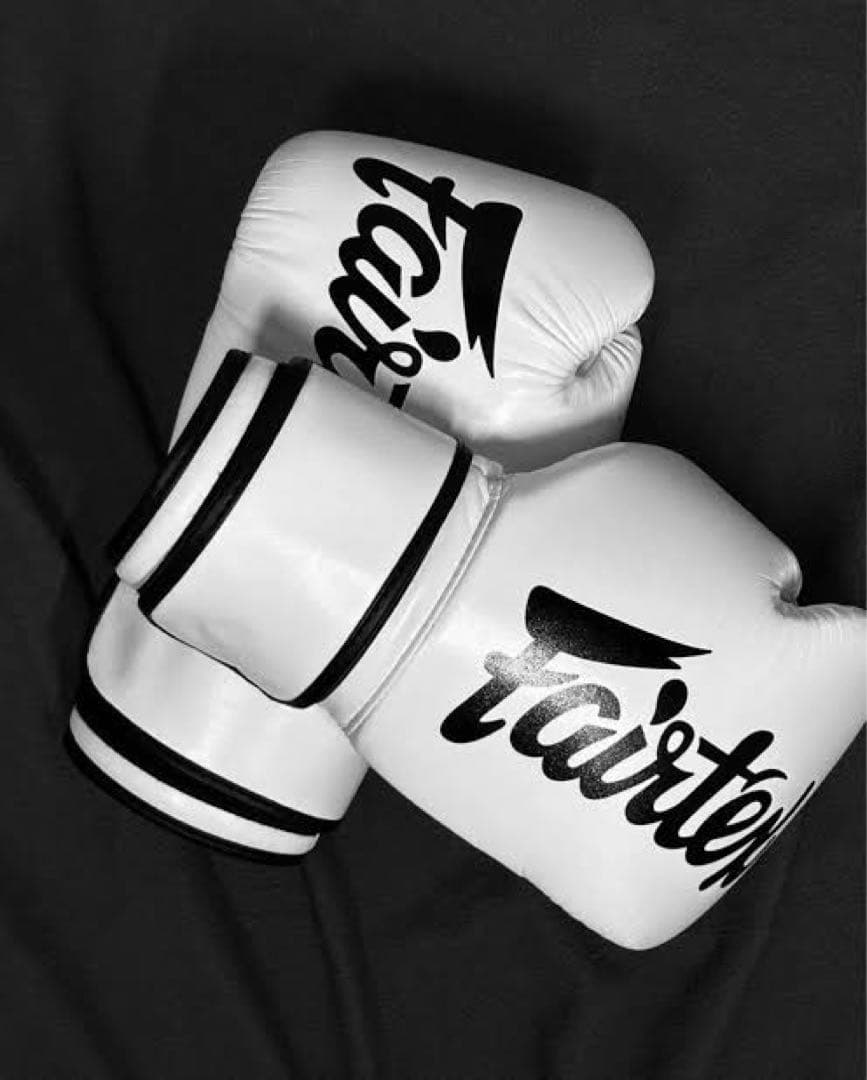 Fairtex ボクシンググローブ 8oz 値下げ中　早い者勝ち