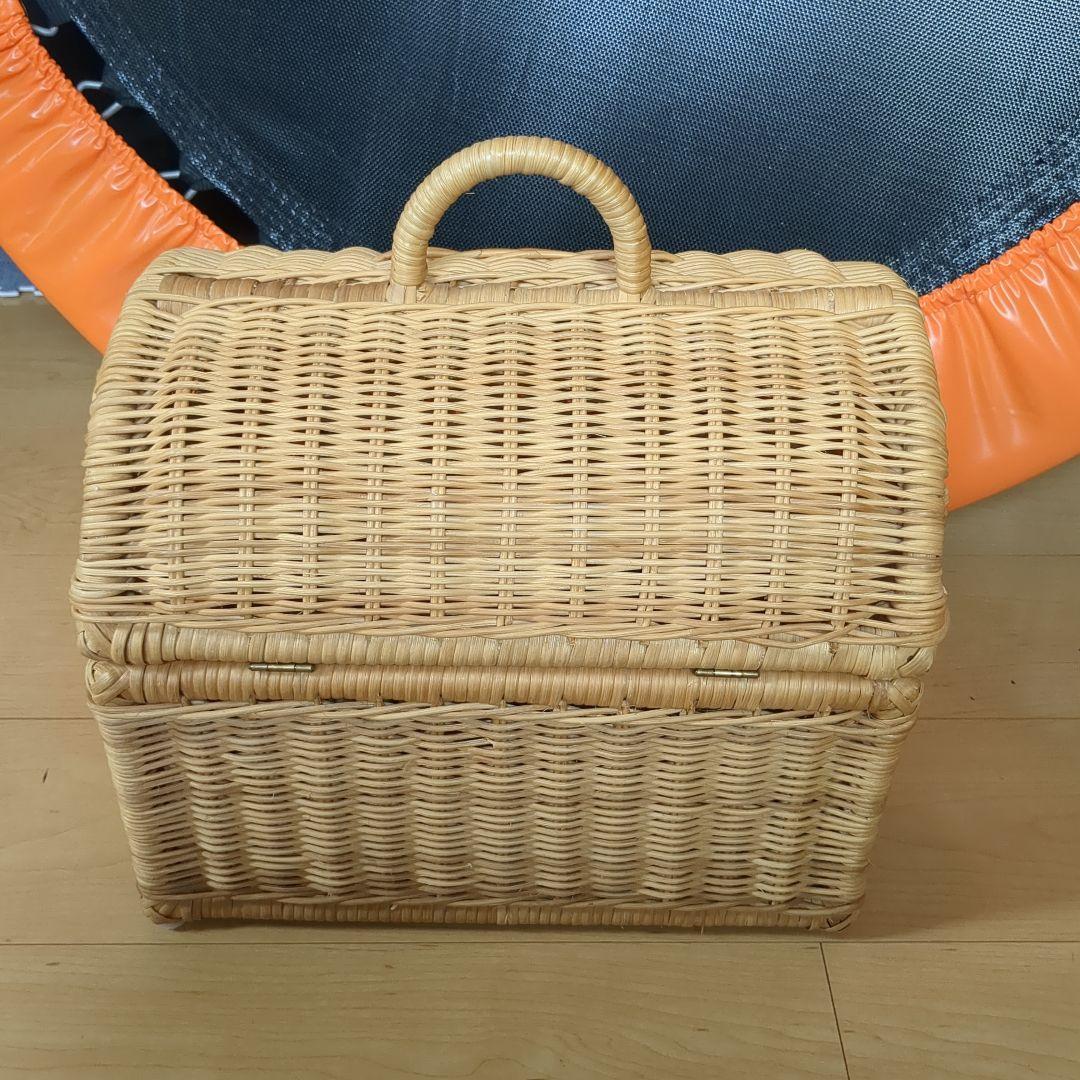 ラタン製ペットキャリーケース