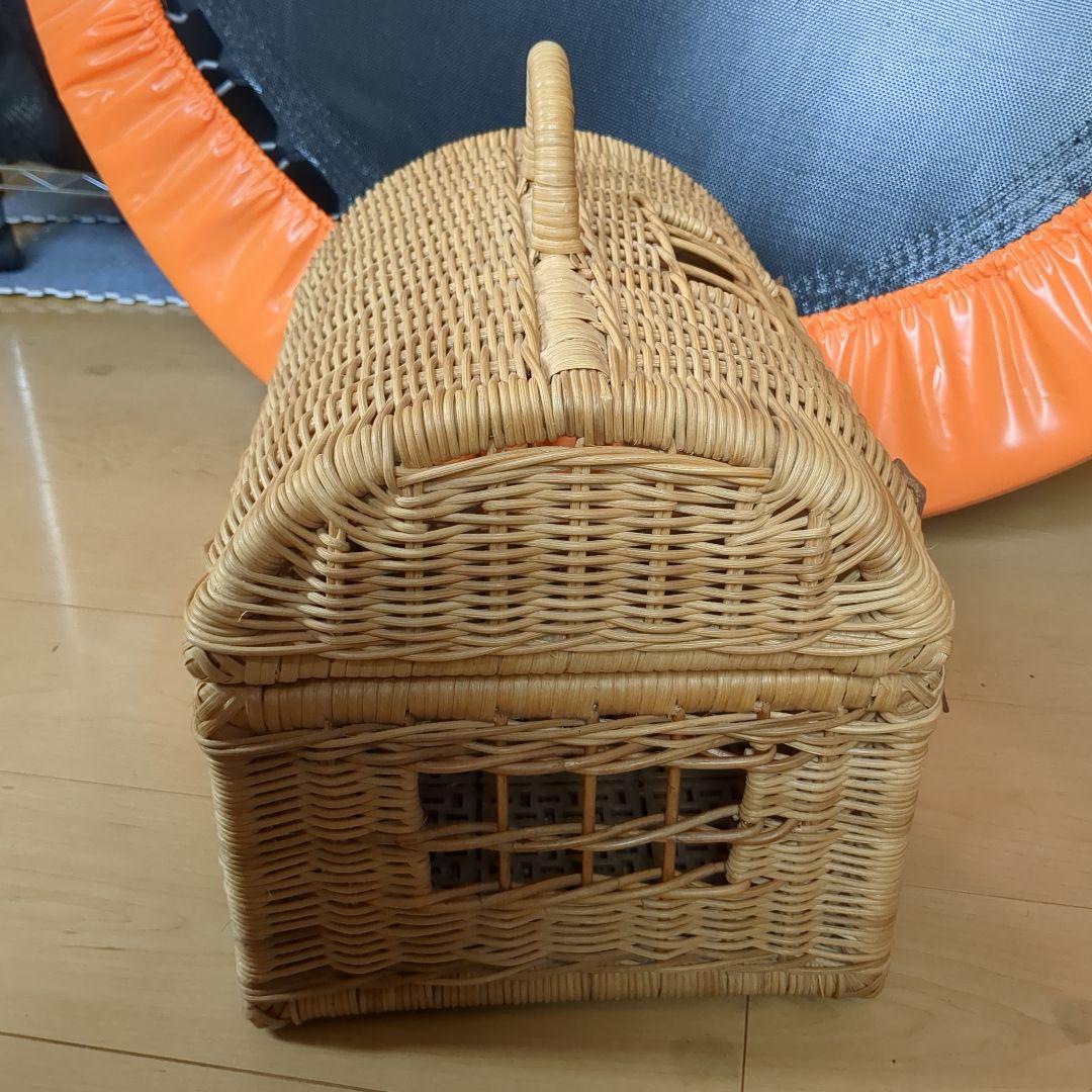 ラタン製ペットキャリーケース
