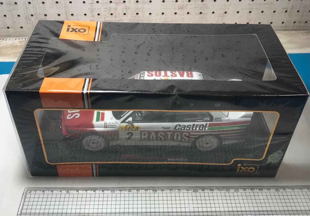 ミニカー BMW E30 M3 1/18